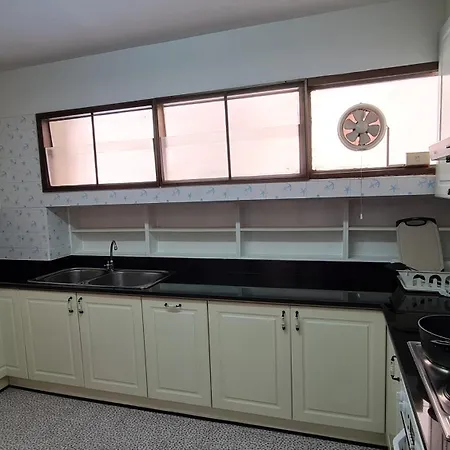 Service Apartment Thong Lo Ekkamai Prompong Bangkok Exterior photo