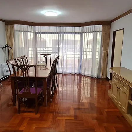 Service Apartment Thong Lo Ekkamai Prompong Bangkok Exterior photo